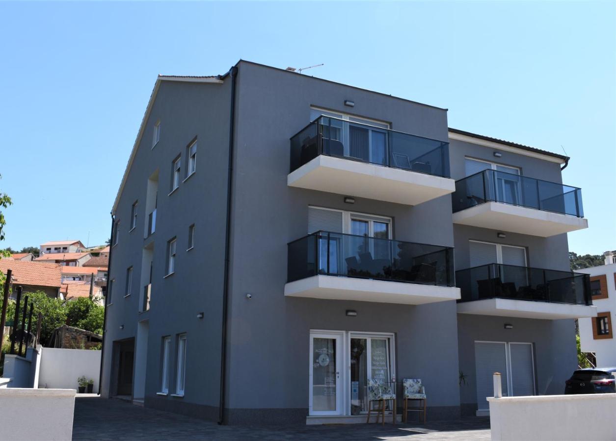 Apartments Rena Шибеник Экстерьер фото