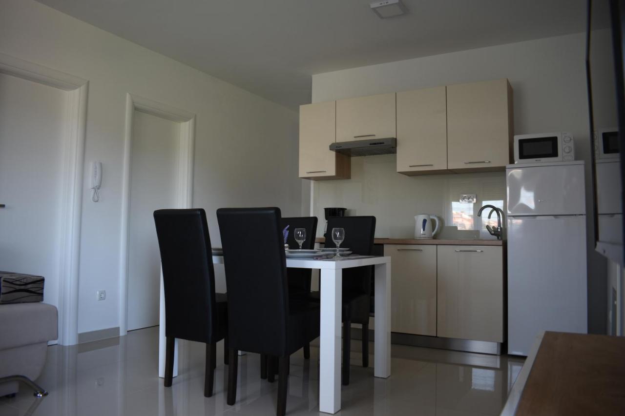 Apartments Rena Шибеник Экстерьер фото